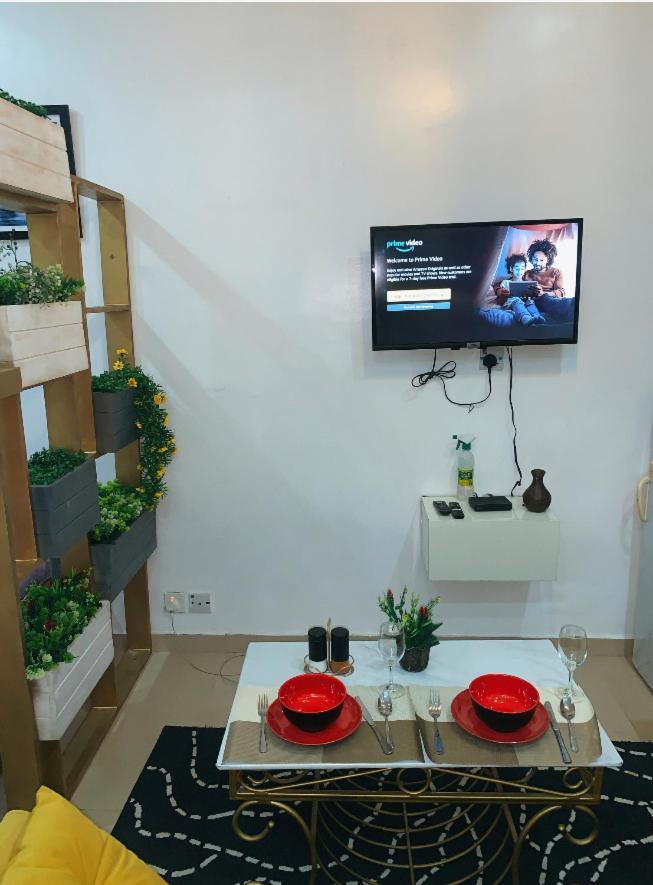 拉各斯Cozy Studio Unit In Lekki Phase 1 - Kitchen, 24-7 Light, Wifi, Netflix公寓 外观 照片